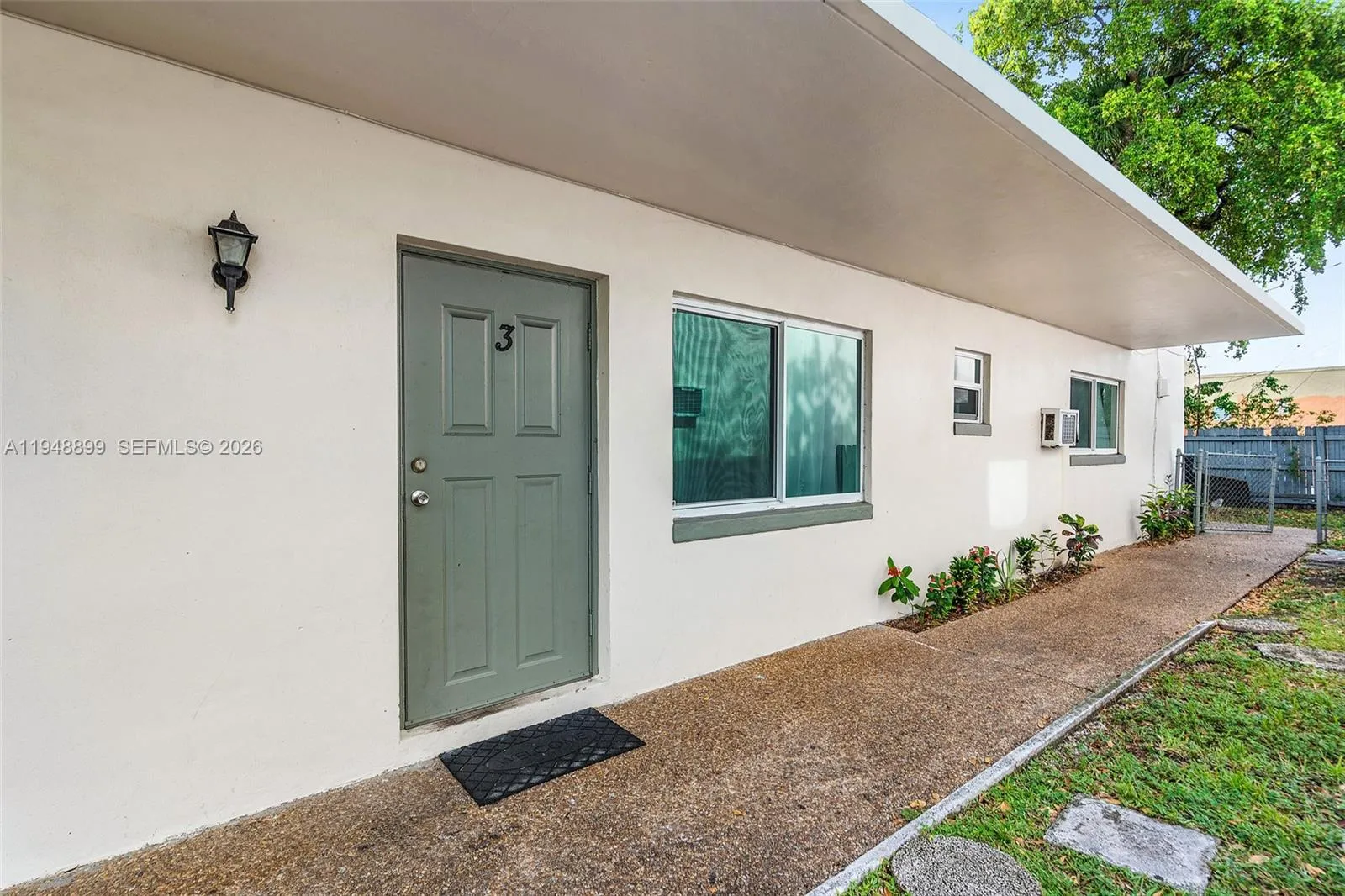 620 Sw 7th St #1-7, Pompano Beach, Florida 33060, Pompano Beach, Florida 33060, ,Residential Income,For Sale,620 Sw 7th St #1-7, Pompano Beach, Florida 33060,A11948899