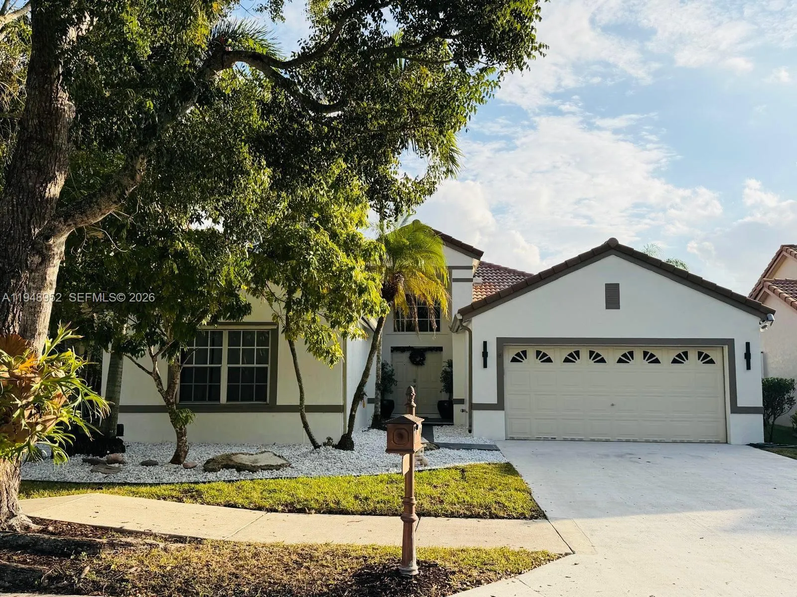 189 Cameron Dr, Weston, Florida 33326, Weston, Florida 33326, 4 Bedrooms Bedrooms, ,2 BathroomsBathrooms,Residential Lease,For Rent,189 Cameron Dr, Weston, Florida 33326,A11948952