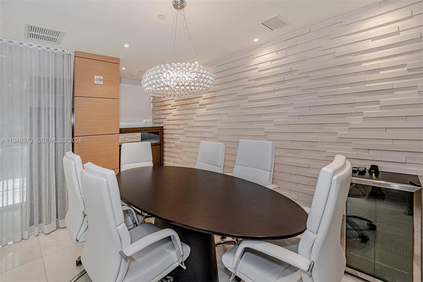 75 Se 6th St 201, Miami, Florida 33131, Miami, Florida 33131, ,Commercial Lease,For Rent,75 Se 6th St 201, Miami, Florida 33131,A11948972