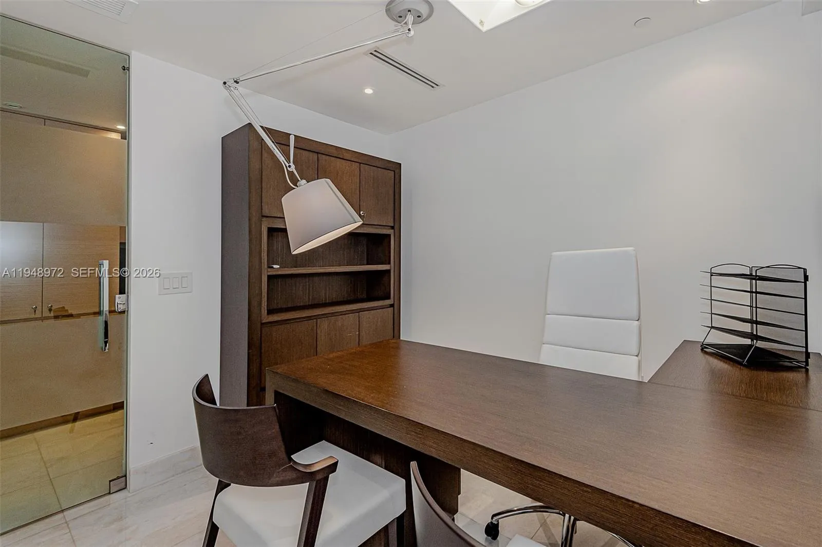 75 Se 6th St 201, Miami, Florida 33131, Miami, Florida 33131, ,Commercial Lease,For Rent,75 Se 6th St 201, Miami, Florida 33131,A11948972