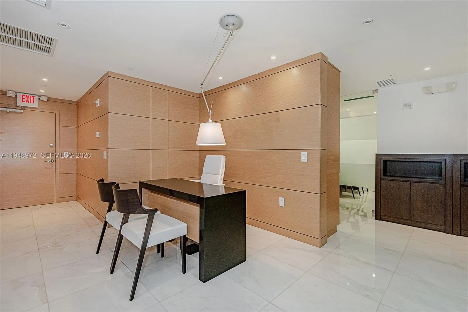 75 Se 6th St 201, Miami, Florida 33131, Miami, Florida 33131, ,Commercial Lease,For Rent,75 Se 6th St 201, Miami, Florida 33131,A11948972