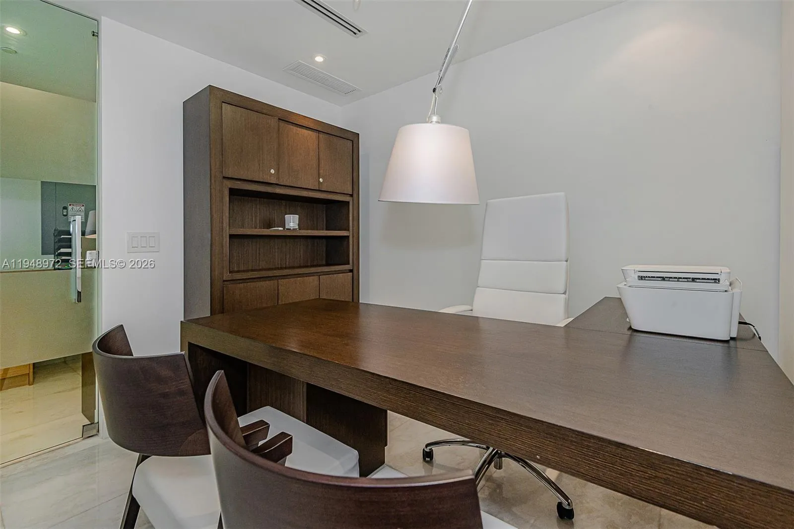 75 Se 6th St 201, Miami, Florida 33131, Miami, Florida 33131, ,Commercial Lease,For Rent,75 Se 6th St 201, Miami, Florida 33131,A11948972