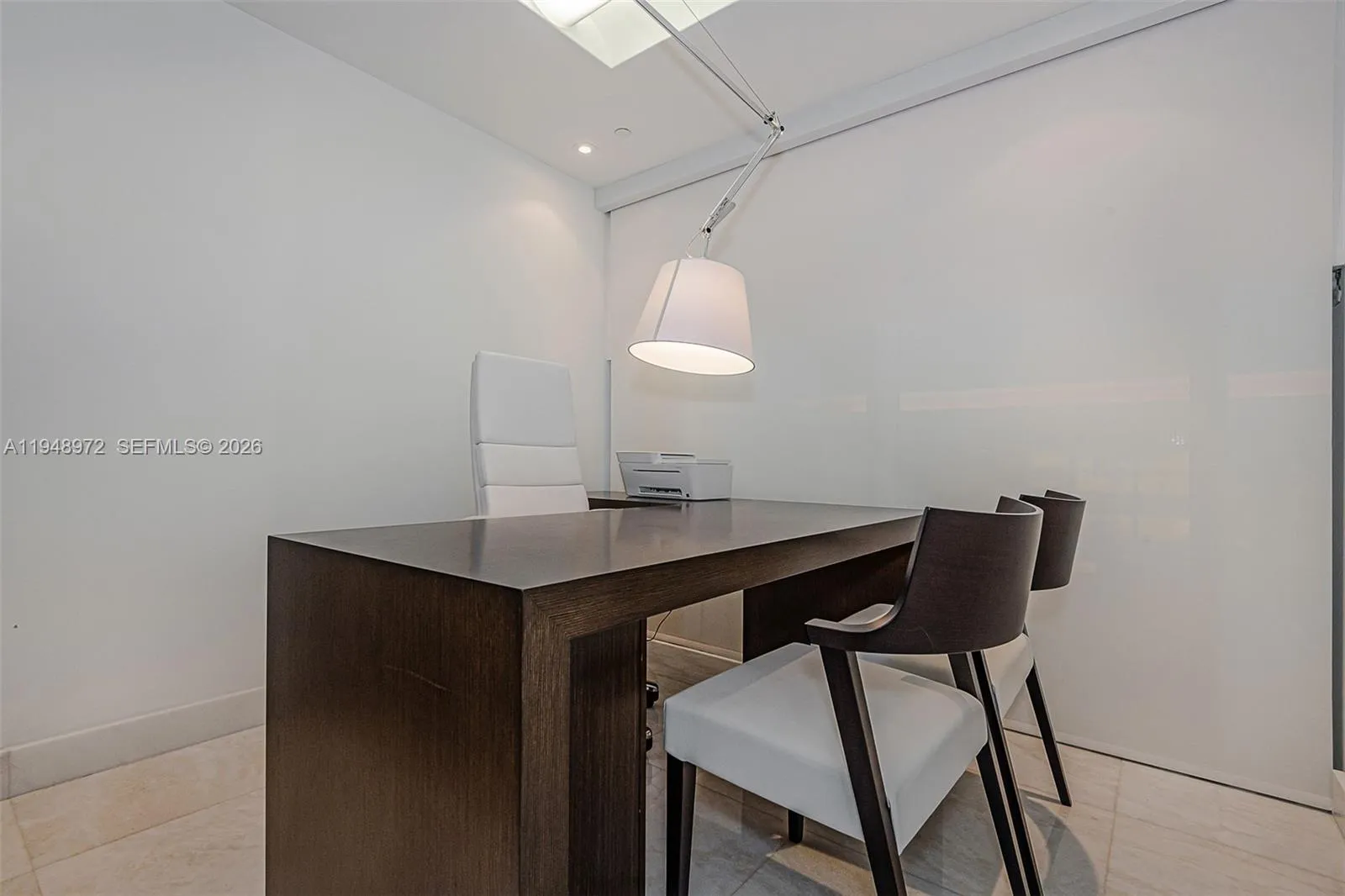 75 Se 6th St 201, Miami, Florida 33131, Miami, Florida 33131, ,Commercial Lease,For Rent,75 Se 6th St 201, Miami, Florida 33131,A11948972