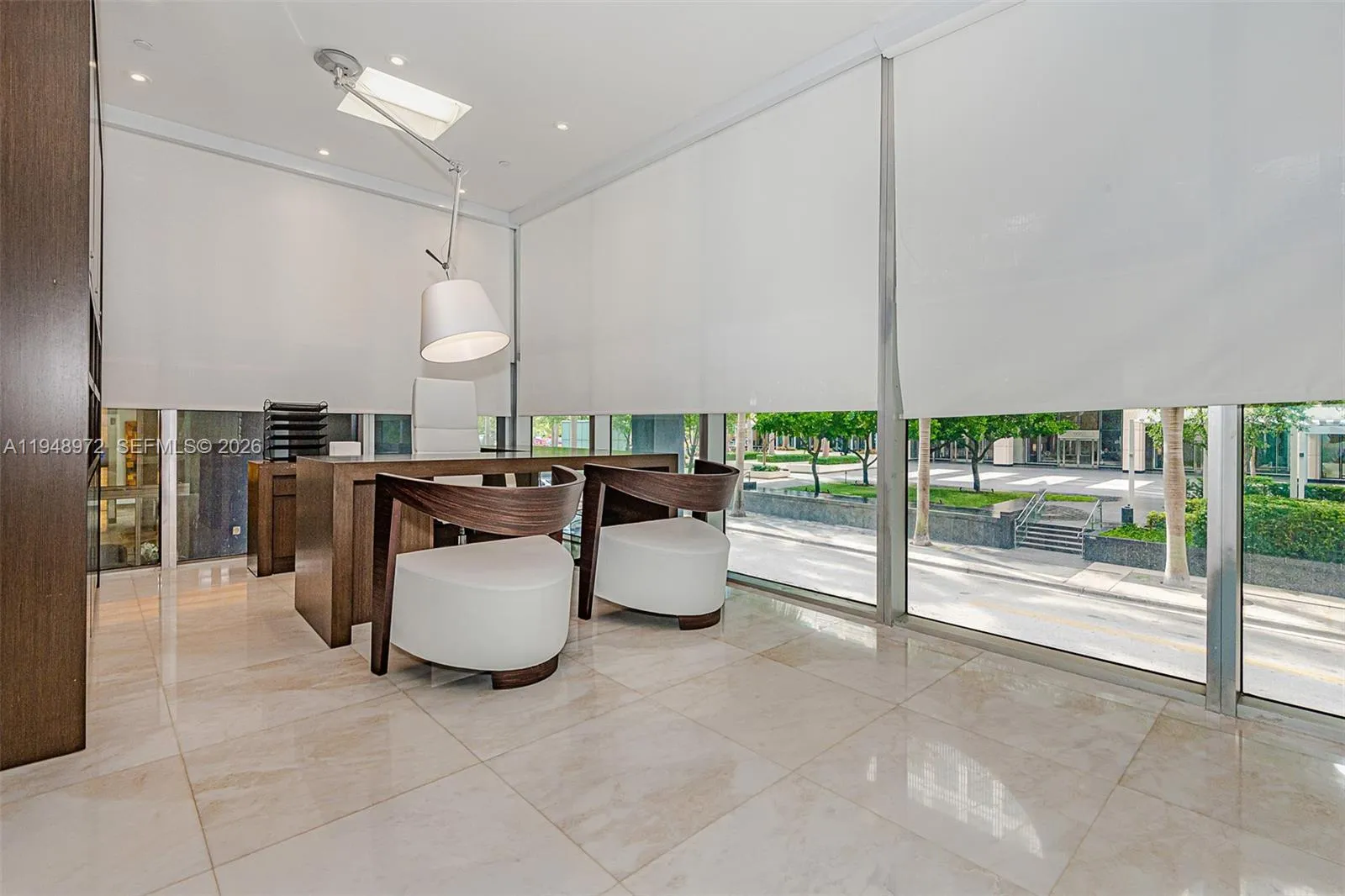 75 Se 6th St 201, Miami, Florida 33131, Miami, Florida 33131, ,Commercial Lease,For Rent,75 Se 6th St 201, Miami, Florida 33131,A11948972