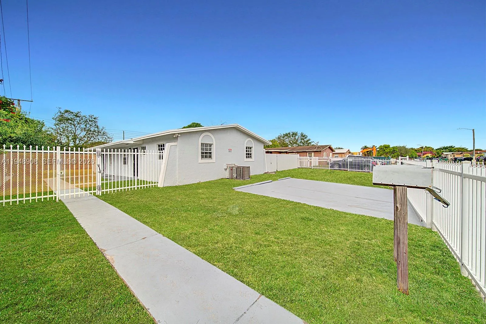 19110 Nw 36th Ave 19110, Miami Gardens, Florida 33, Miami Gardens, Florida 33056, 3 Bedrooms Bedrooms, ,1 BathroomBathrooms,Residential Lease,For Rent,19110 Nw 36th Ave 19110, Miami Gardens, Florida 33,A11948908