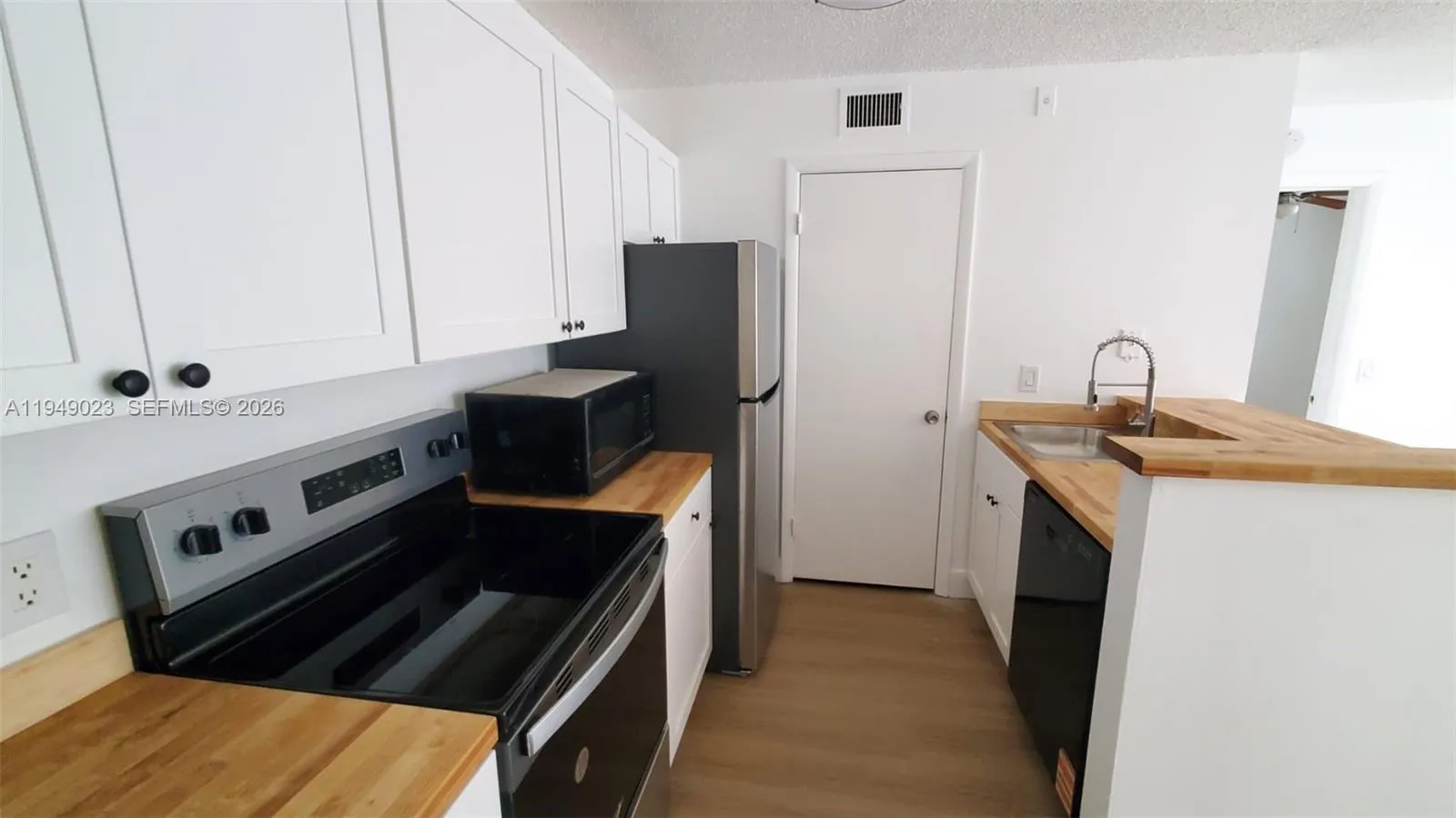 4581 W Mcnab Rd 15, Pompano Beach, Florida 33069, Pompano Beach, Florida 33069, 1 Bedroom Bedrooms, ,1 BathroomBathrooms,Residential Lease,For Rent,4581 W Mcnab Rd 15, Pompano Beach, Florida 33069,A11949023