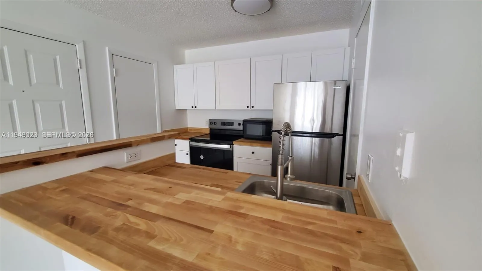 4581 W Mcnab Rd 15, Pompano Beach, Florida 33069, Pompano Beach, Florida 33069, 1 Bedroom Bedrooms, ,1 BathroomBathrooms,Residential Lease,For Rent,4581 W Mcnab Rd 15, Pompano Beach, Florida 33069,A11949023