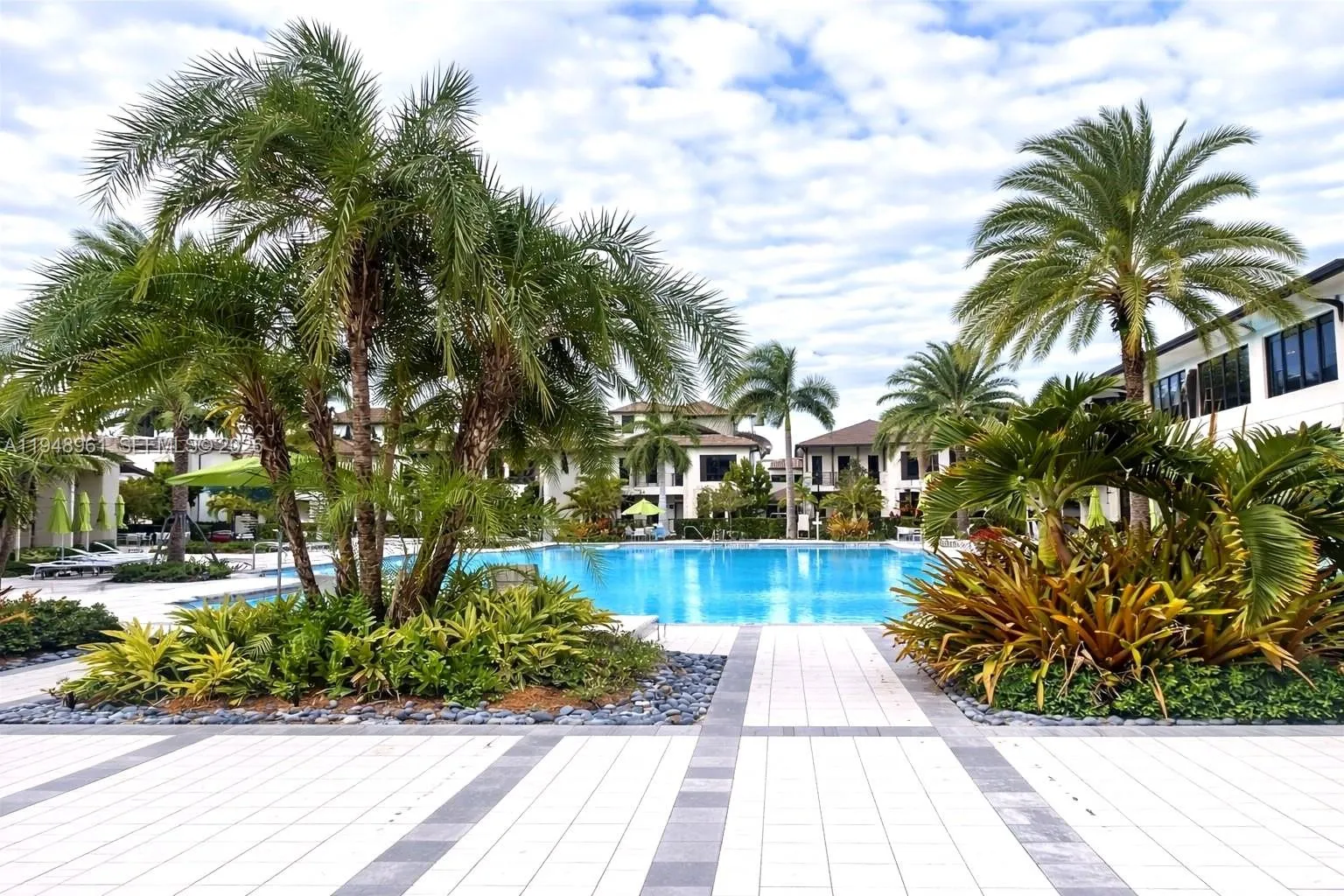 8001 Nw 41 St 409, Doral, Florida 33166, Doral, Florida 33166, 2 Bedrooms Bedrooms, ,2 BathroomsBathrooms,Residential Lease,For Rent,8001 Nw 41 St 409, Doral, Florida 33166,A11948961