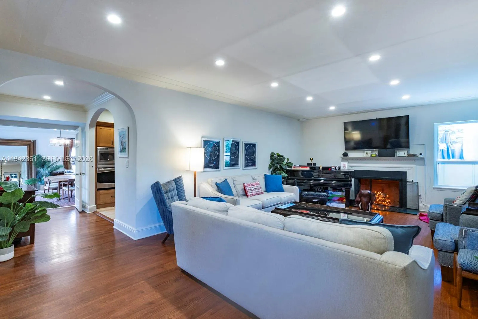 360 Sw 28th Rd, Miami, Florida 33129, Miami, Florida 33129, 5 Bedrooms Bedrooms, ,4 BathroomsBathrooms,Residential,For Sale,360 Sw 28th Rd, Miami, Florida 33129,A11942361