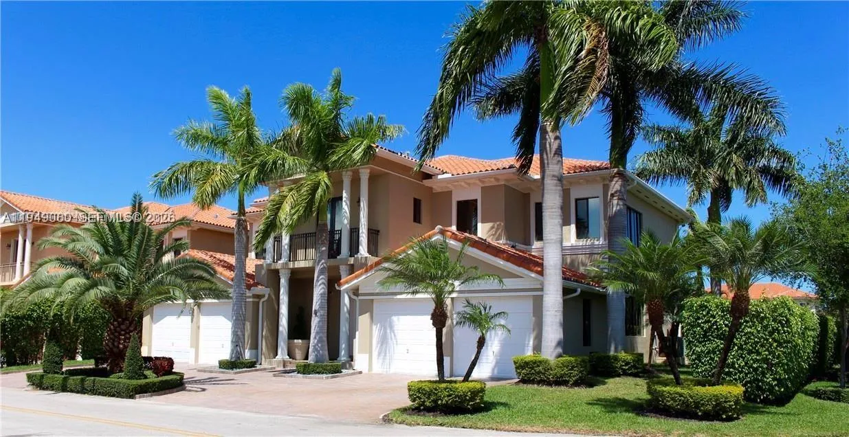 19383 Sw 79th Ave, Cutler Bay, Florida 33157, Cutler Bay, Florida 33157, 5 Bedrooms Bedrooms, ,4 BathroomsBathrooms,Residential Lease,For Rent,19383 Sw 79th Ave, Cutler Bay, Florida 33157,A11949060