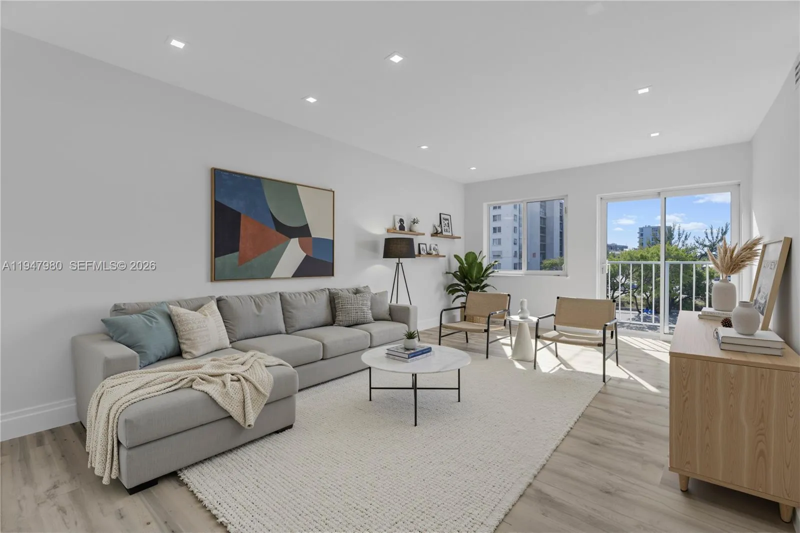 7925 Carlyle Ave 402, Miami Beach, Florida 33141, Miami Beach, Florida 33141, 1 Bedroom Bedrooms, ,1 BathroomBathrooms,Residential Lease,For Rent,7925 Carlyle Ave 402, Miami Beach, Florida 33141,A11947980