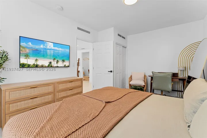 King bed