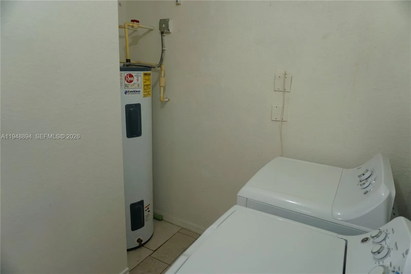 18213 Sw 109th Path, Miami, Florida 33157, Miami, Florida 33157, 3 Bedrooms Bedrooms, ,2 BathroomsBathrooms,Residential,For Sale,18213 Sw 109th Path, Miami, Florida 33157,A11948894