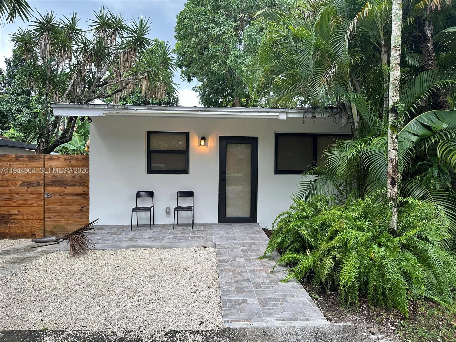 5866 Sw 60th St, Miami, Florida 33143, Miami, Florida 33143, 2 Bedrooms Bedrooms, ,2 BathroomsBathrooms,Residential Lease,For Rent,5866 Sw 60th St, Miami, Florida 33143,A11944964