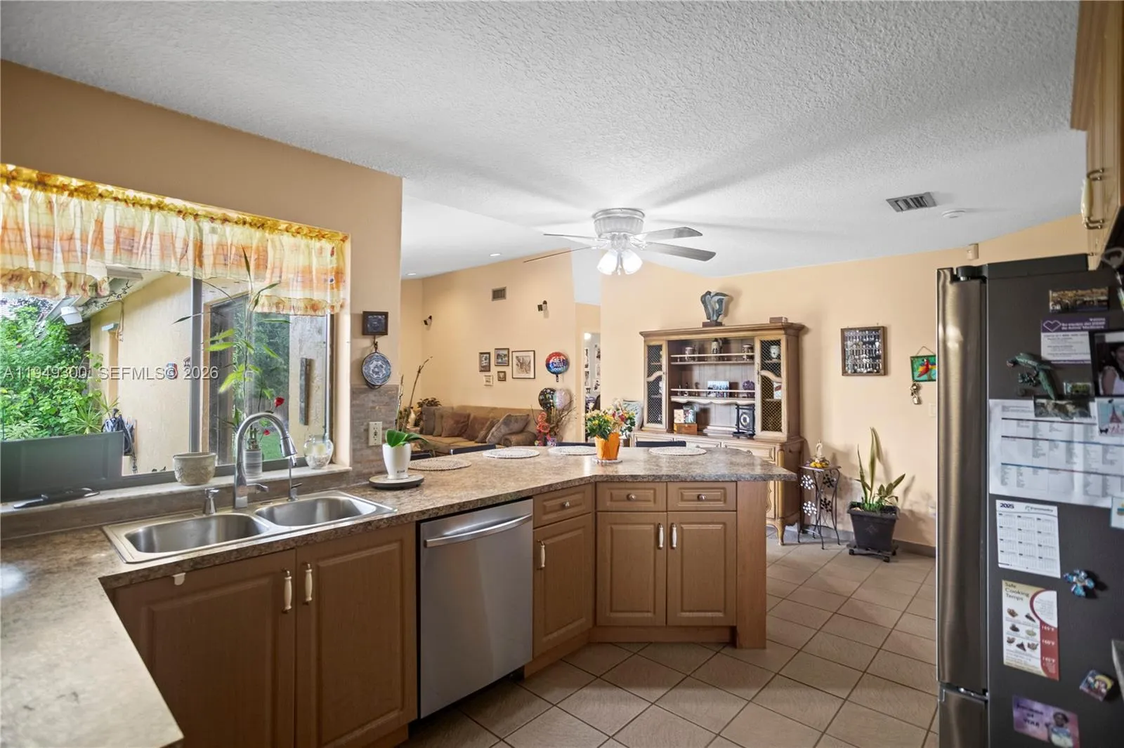 15824 Cotswold Ct, Davie, Florida 33331, Davie, Florida 33331, 4 Bedrooms Bedrooms, ,3 BathroomsBathrooms,Residential,For Sale,15824 Cotswold Ct, Davie, Florida 33331,A11949300