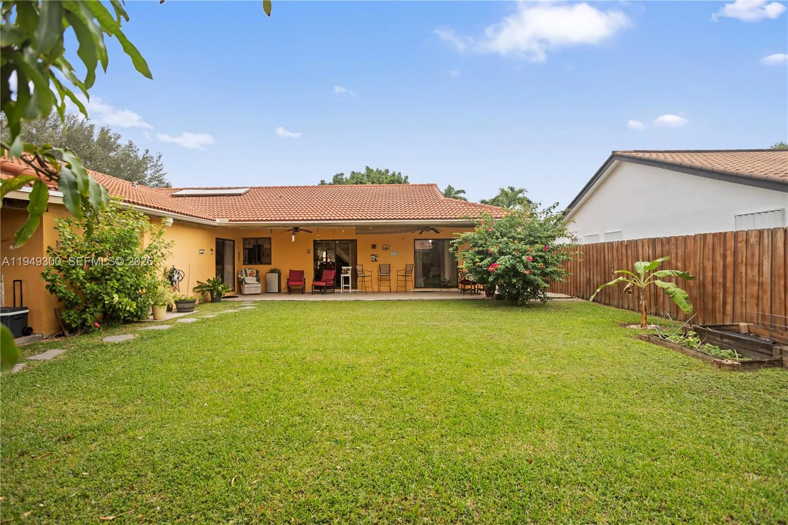 15824 Cotswold Ct, Davie, Florida 33331, Davie, Florida 33331, 4 Bedrooms Bedrooms, ,3 BathroomsBathrooms,Residential,For Sale,15824 Cotswold Ct, Davie, Florida 33331,A11949300