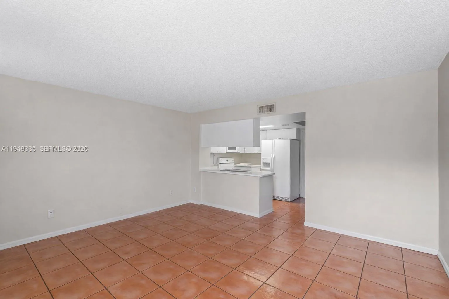 2178 W 60th St 18111, Hialeah, Florida 33016, Hialeah, Florida 33016, 1 Bedroom Bedrooms, ,1 BathroomBathrooms,Residential,For Sale,2178 W 60th St 18111, Hialeah, Florida 33016,A11949335