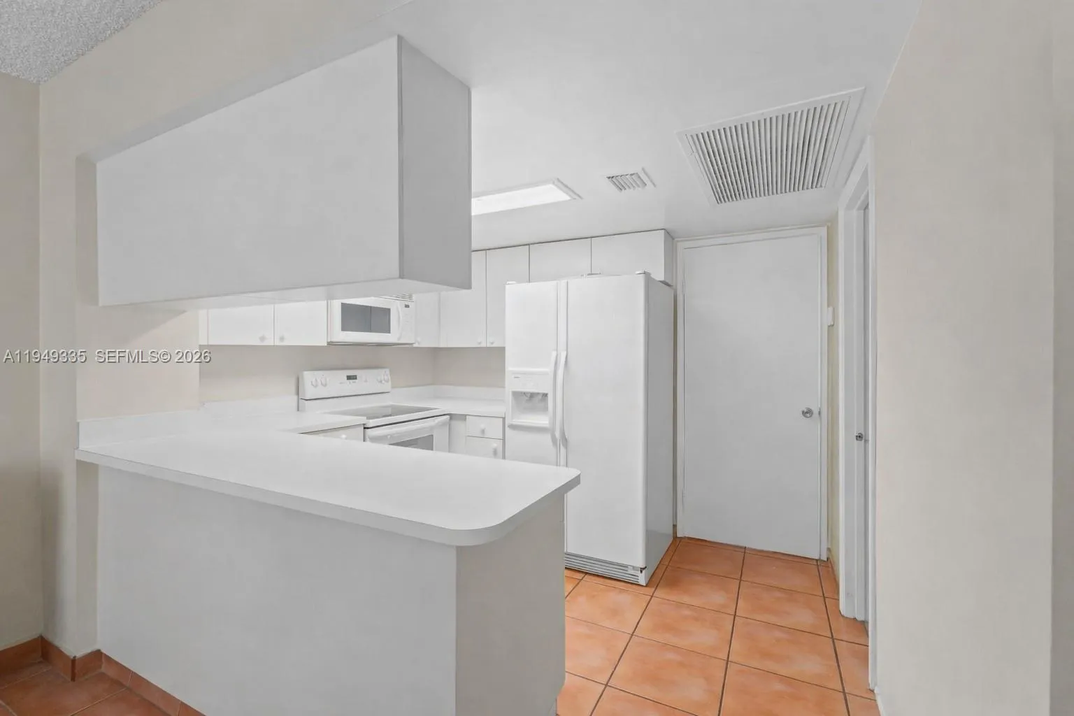 2178 W 60th St 18111, Hialeah, Florida 33016, Hialeah, Florida 33016, 1 Bedroom Bedrooms, ,1 BathroomBathrooms,Residential,For Sale,2178 W 60th St 18111, Hialeah, Florida 33016,A11949335