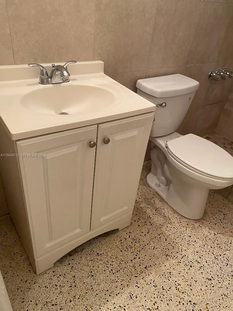 626 Ne 61st St 5, Miami, Florida 33137, Miami, Florida 33137, 1 Bedroom Bedrooms, ,1 BathroomBathrooms,Residential Lease,For Rent,626 Ne 61st St 5, Miami, Florida 33137,A11949412
