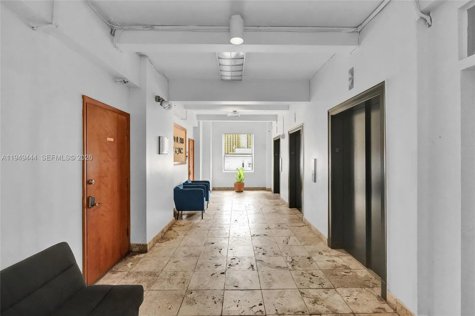 168 Se 1st St 1200, Miami, Florida 33131, Miami, Florida 33131, ,Commercial Lease,For Rent,168 Se 1st St 1200, Miami, Florida 33131,A11949444