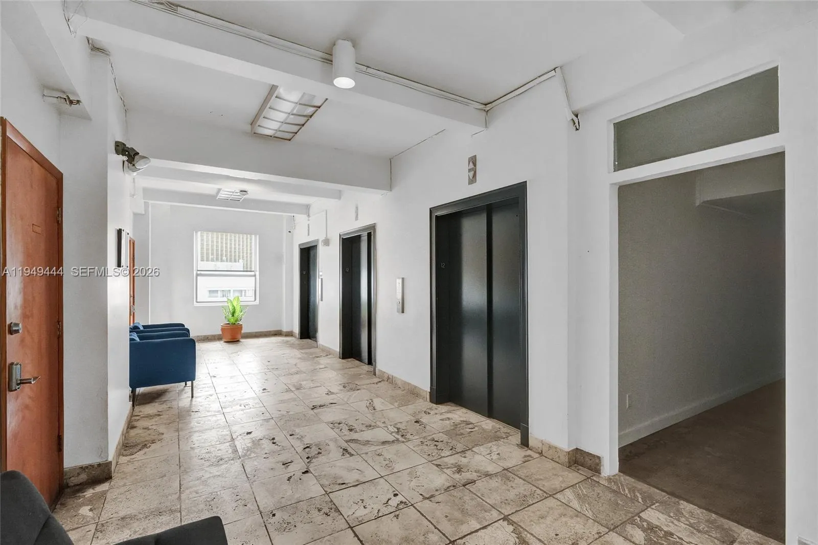 168 Se 1st St 1200, Miami, Florida 33131, Miami, Florida 33131, ,Commercial Lease,For Rent,168 Se 1st St 1200, Miami, Florida 33131,A11949444