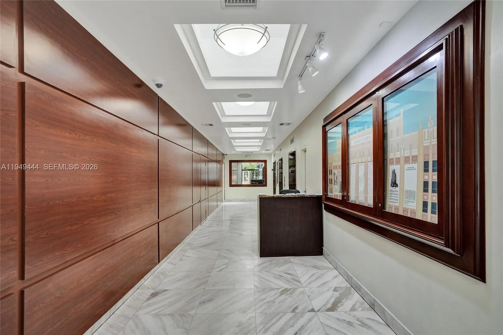 168 Se 1st St 1200, Miami, Florida 33131, Miami, Florida 33131, ,Commercial Lease,For Rent,168 Se 1st St 1200, Miami, Florida 33131,A11949444