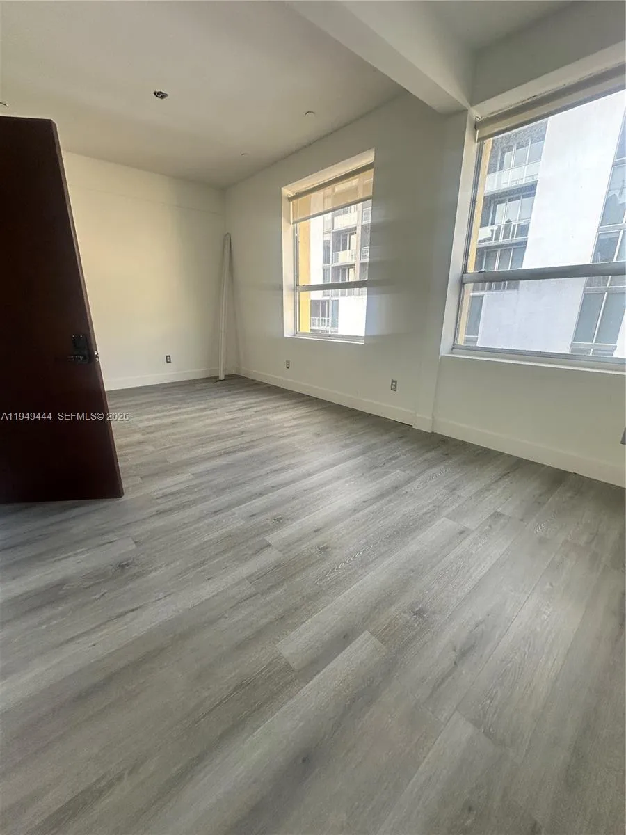 168 Se 1st St 1200, Miami, Florida 33131, Miami, Florida 33131, ,Commercial Lease,For Rent,168 Se 1st St 1200, Miami, Florida 33131,A11949444