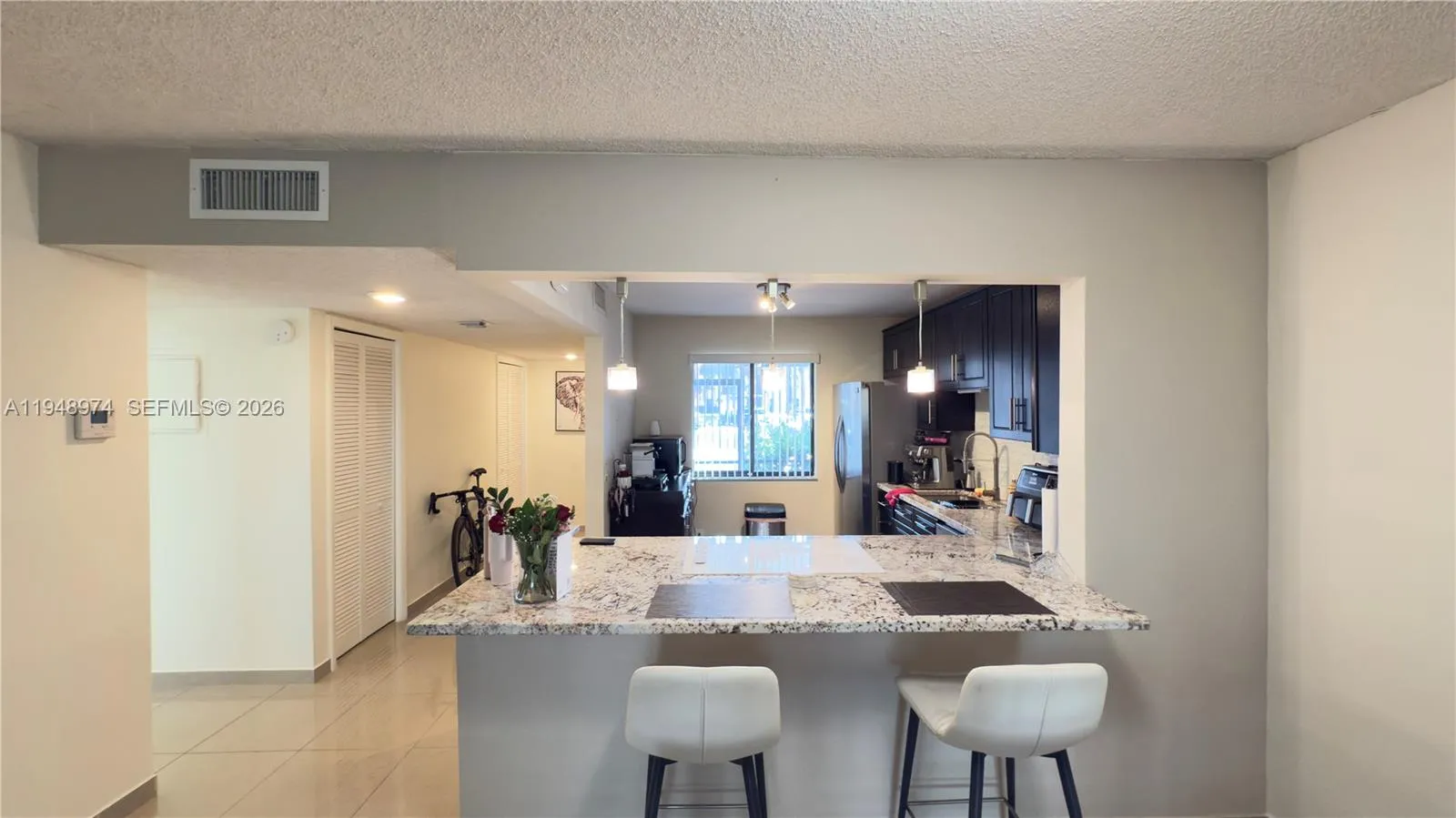 410 Lakeview Dr 103, Weston, Florida 33326, Weston, Florida 33326, 2 Bedrooms Bedrooms, ,2 BathroomsBathrooms,Residential,For Sale,410 Lakeview Dr 103, Weston, Florida 33326,A11948974