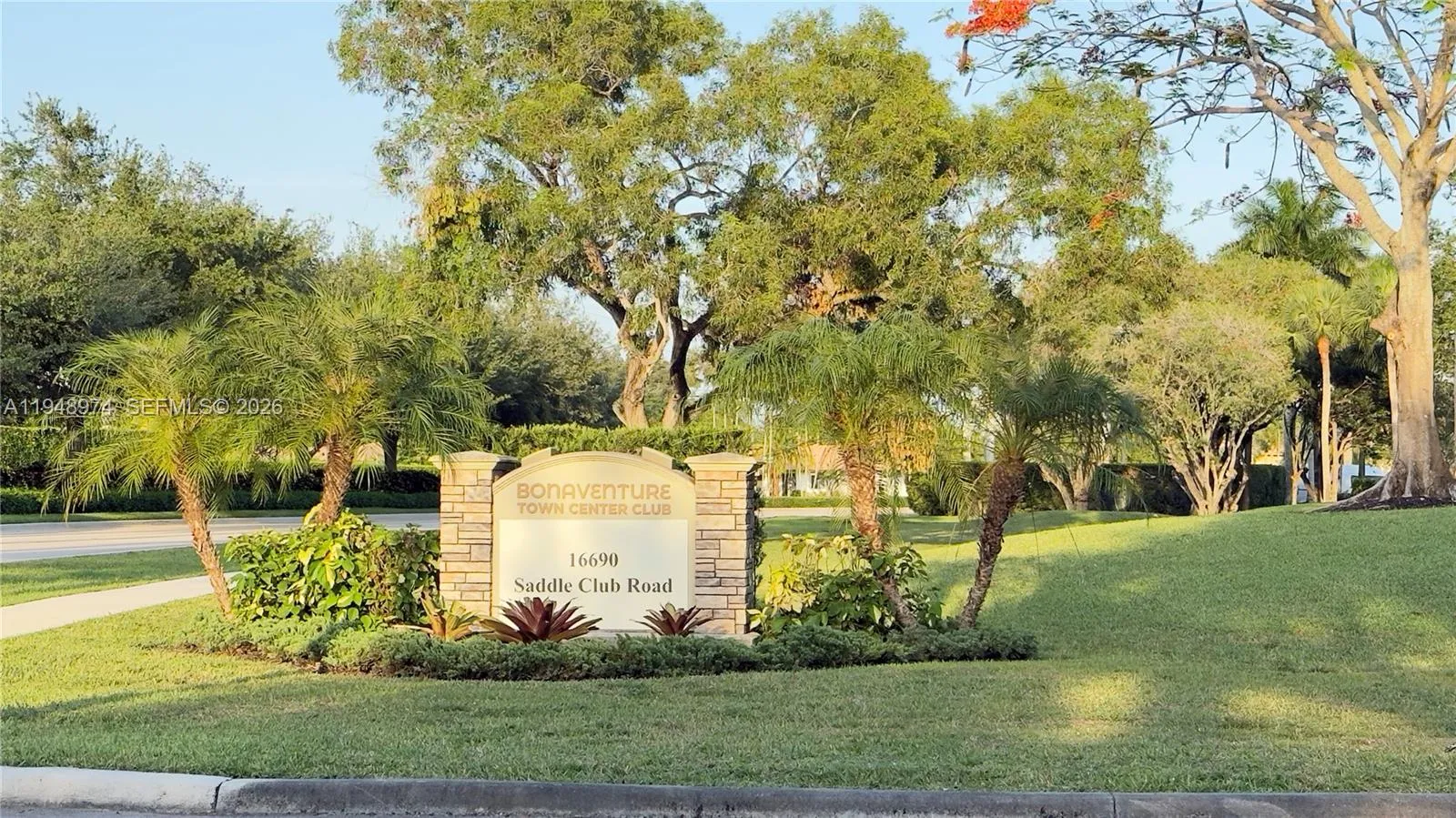 410 Lakeview Dr 103, Weston, Florida 33326, Weston, Florida 33326, 2 Bedrooms Bedrooms, ,2 BathroomsBathrooms,Residential,For Sale,410 Lakeview Dr 103, Weston, Florida 33326,A11948974