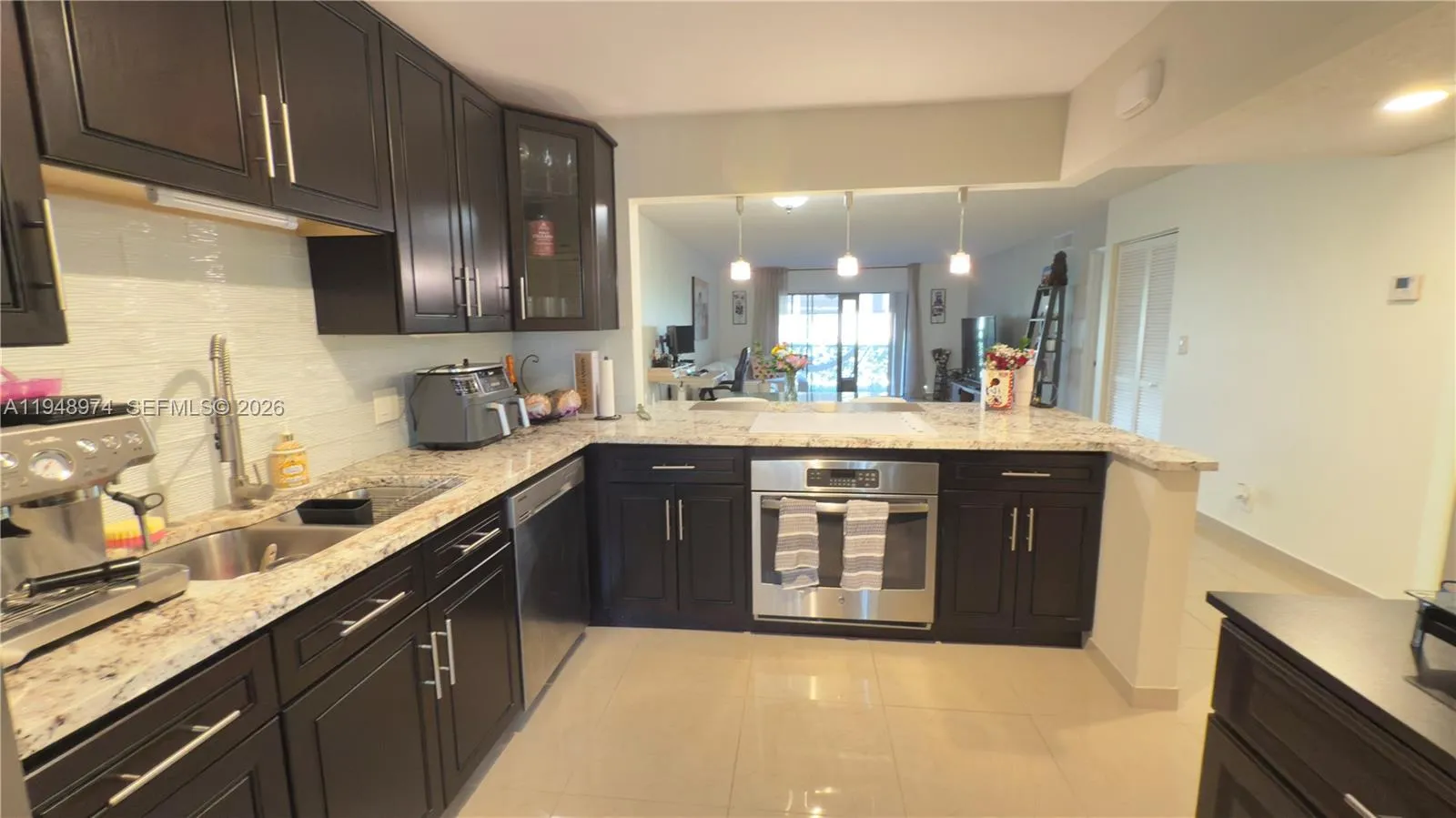 410 Lakeview Dr 103, Weston, Florida 33326, Weston, Florida 33326, 2 Bedrooms Bedrooms, ,2 BathroomsBathrooms,Residential,For Sale,410 Lakeview Dr 103, Weston, Florida 33326,A11948974
