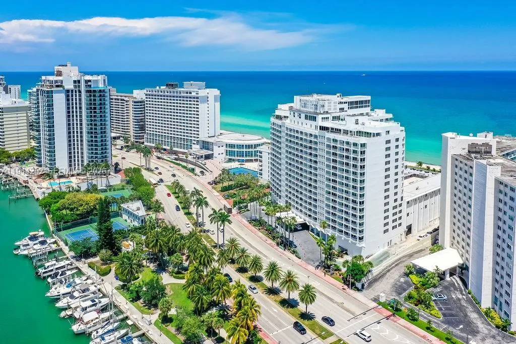 5401 Se Collins Ave 1412, Miami Beach, Florida 331, Miami Beach, Florida 33140, 1 Bedroom Bedrooms, ,1 BathroomBathrooms,Residential,For Sale,5401 Se Collins Ave 1412, Miami Beach, Florida 331,A11944252