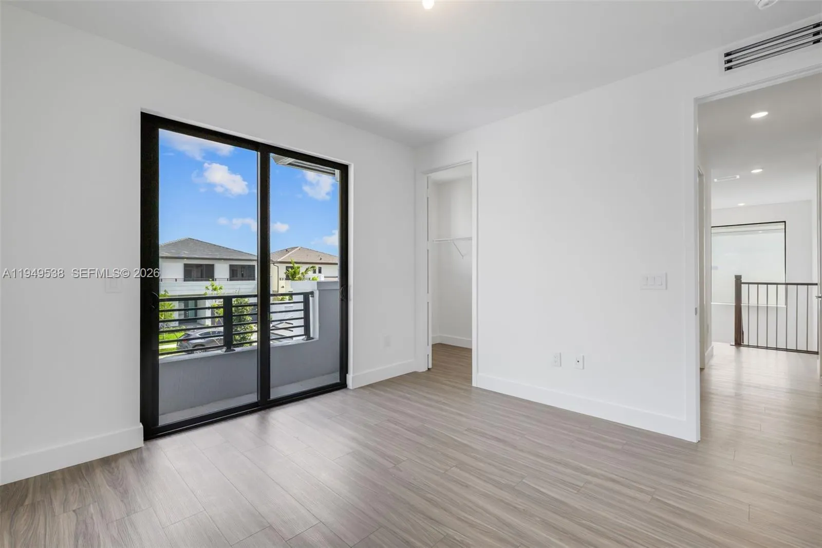 19670 Ne 14th Ct 19670, Miami, Florida 33179, Miami, Florida 33179, 5 Bedrooms Bedrooms, ,4 BathroomsBathrooms,Residential Lease,For Rent,19670 Ne 14th Ct 19670, Miami, Florida 33179,A11949538