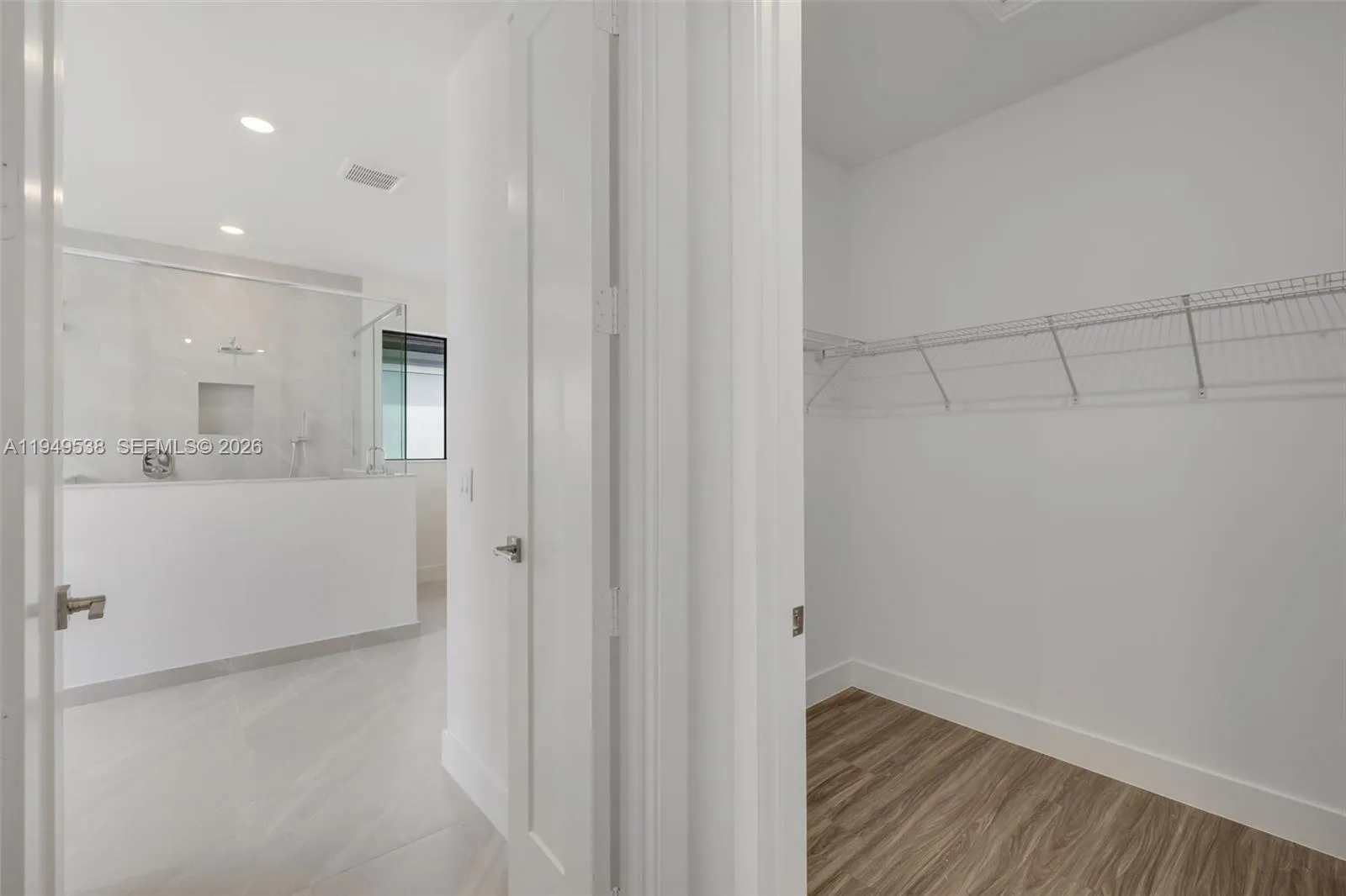 19670 Ne 14th Ct 19670, Miami, Florida 33179, Miami, Florida 33179, 5 Bedrooms Bedrooms, ,4 BathroomsBathrooms,Residential Lease,For Rent,19670 Ne 14th Ct 19670, Miami, Florida 33179,A11949538