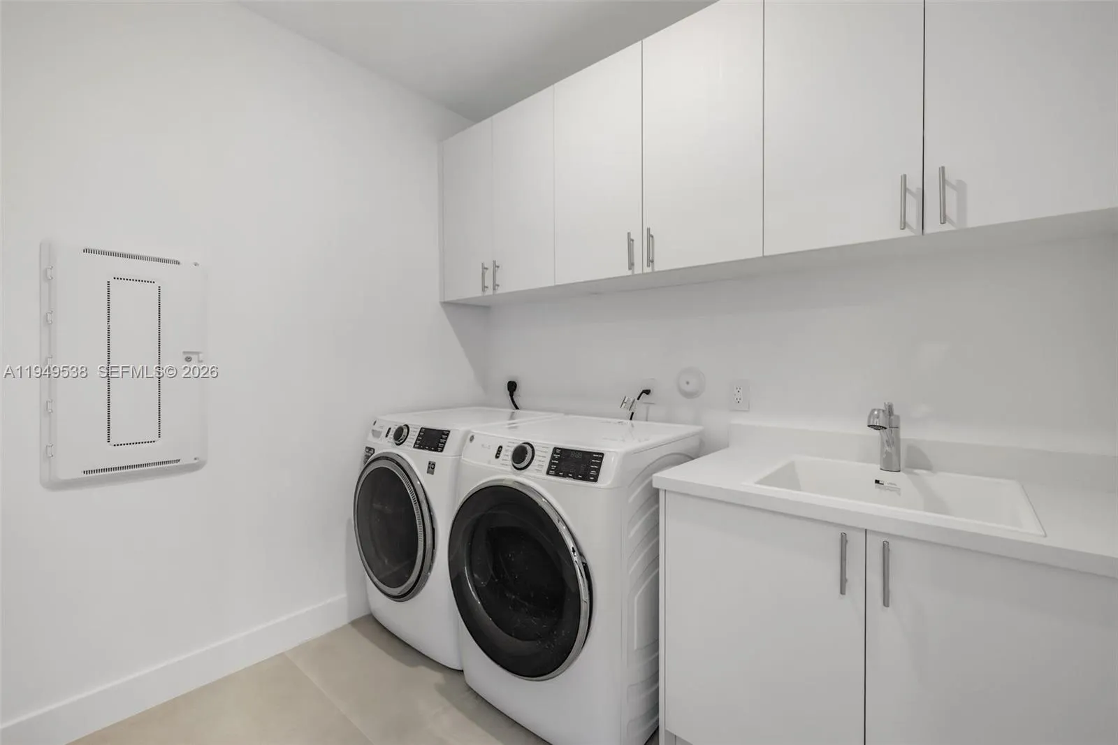 19670 Ne 14th Ct 19670, Miami, Florida 33179, Miami, Florida 33179, 5 Bedrooms Bedrooms, ,4 BathroomsBathrooms,Residential Lease,For Rent,19670 Ne 14th Ct 19670, Miami, Florida 33179,A11949538