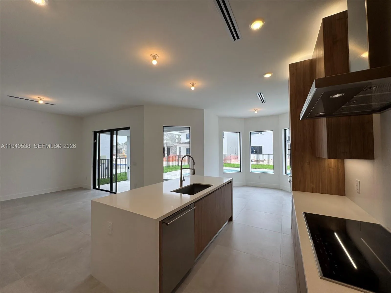 19670 Ne 14th Ct 19670, Miami, Florida 33179, Miami, Florida 33179, 6 Bedrooms Bedrooms, ,4 BathroomsBathrooms,Residential Lease,For Rent,19670 Ne 14th Ct 19670, Miami, Florida 33179,A11949538