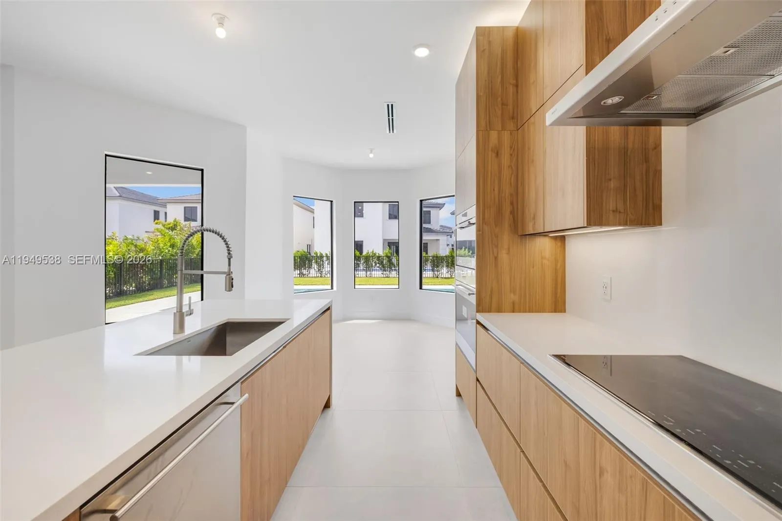 19670 Ne 14th Ct 19670, Miami, Florida 33179, Miami, Florida 33179, 5 Bedrooms Bedrooms, ,4 BathroomsBathrooms,Residential Lease,For Rent,19670 Ne 14th Ct 19670, Miami, Florida 33179,A11949538