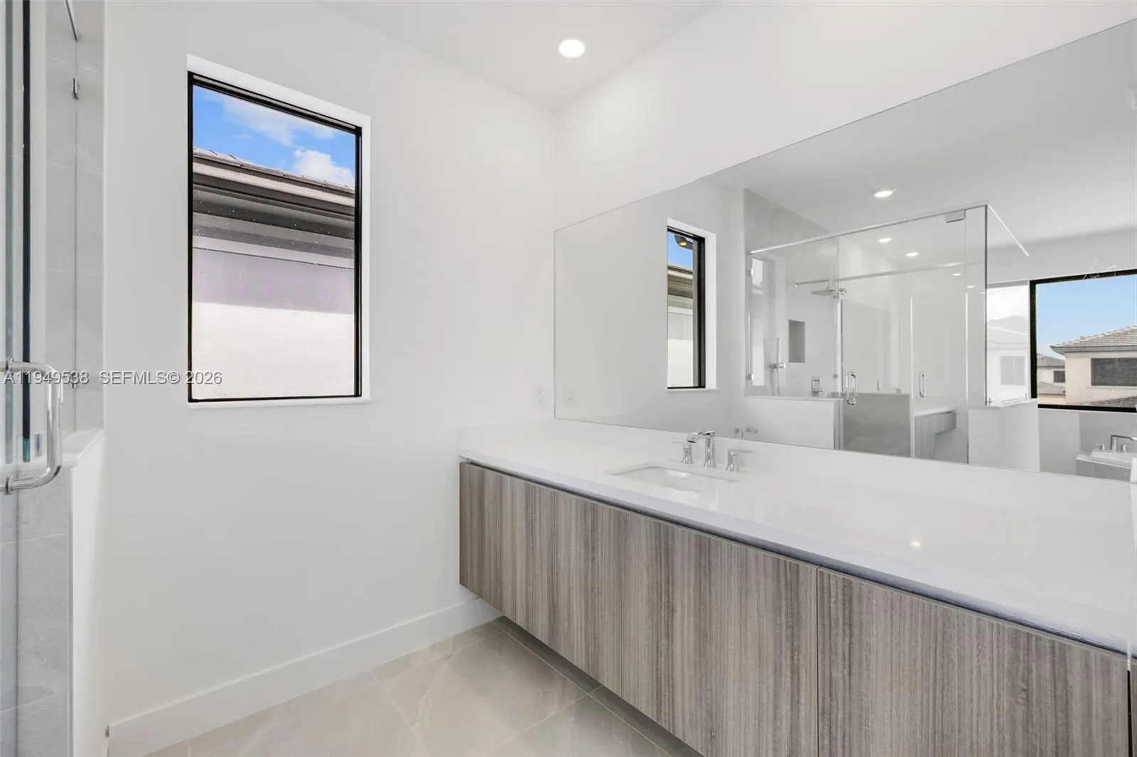 19670 Ne 14th Ct 19670, Miami, Florida 33179, Miami, Florida 33179, 5 Bedrooms Bedrooms, ,4 BathroomsBathrooms,Residential Lease,For Rent,19670 Ne 14th Ct 19670, Miami, Florida 33179,A11949538