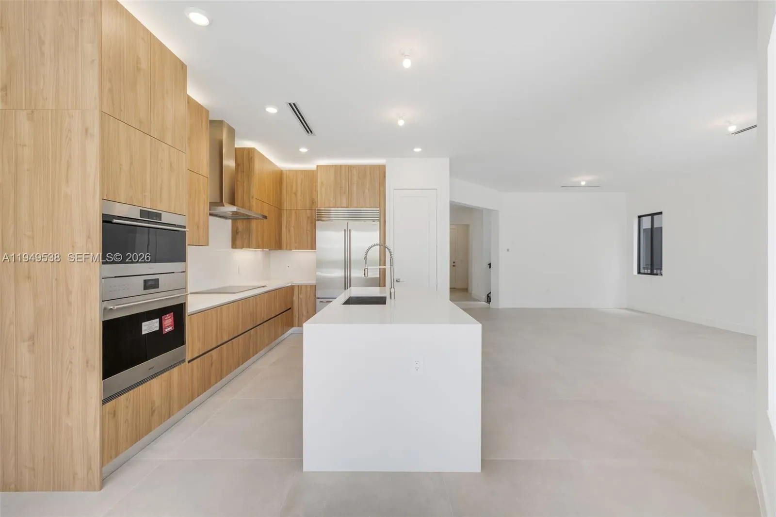 19670 Ne 14th Ct 19670, Miami, Florida 33179, Miami, Florida 33179, 5 Bedrooms Bedrooms, ,4 BathroomsBathrooms,Residential Lease,For Rent,19670 Ne 14th Ct 19670, Miami, Florida 33179,A11949538