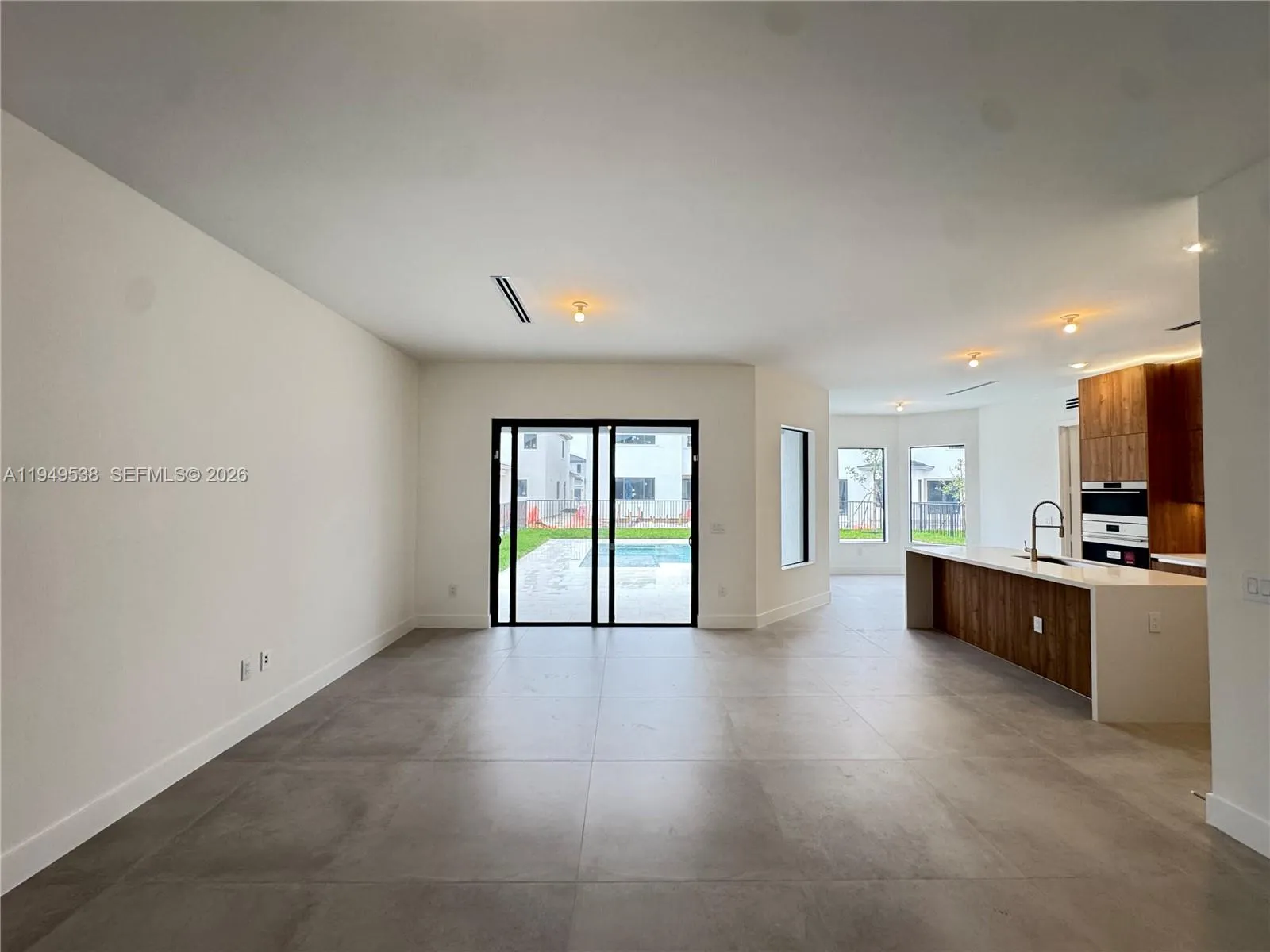 19670 Ne 14th Ct 19670, Miami, Florida 33179, Miami, Florida 33179, 6 Bedrooms Bedrooms, ,4 BathroomsBathrooms,Residential Lease,For Rent,19670 Ne 14th Ct 19670, Miami, Florida 33179,A11949538