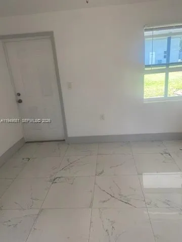 6045 Buchanan St 1, Hollywood, Florida 33024, Hollywood, Florida 33024, ,1 BathroomBathrooms,Residential Lease,For Rent,6045 Buchanan St 1, Hollywood, Florida 33024,A11949551