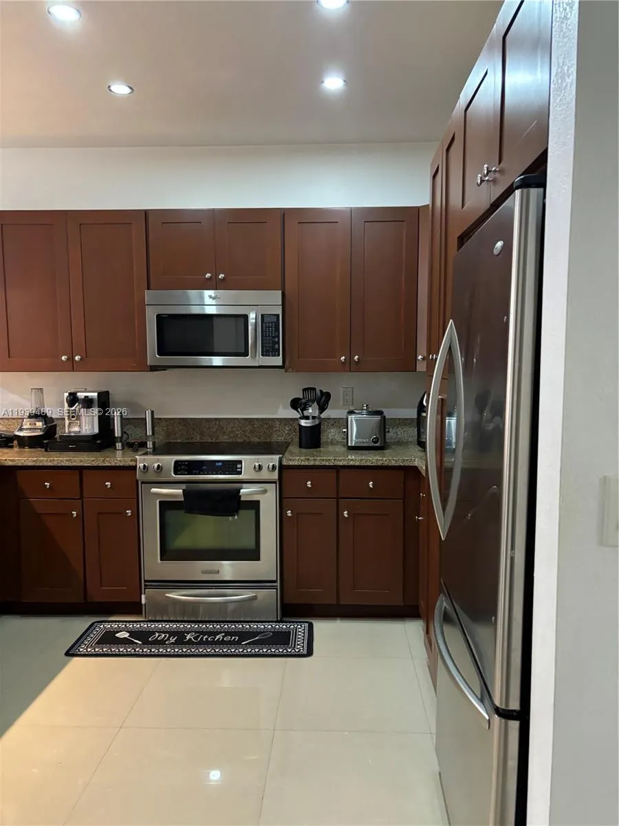 10788 Nw 74th Ln, Doral, Florida 33178, Doral, Florida 33178, 3 Bedrooms Bedrooms, ,3 BathroomsBathrooms,Residential Lease,For Rent,10788 Nw 74th Ln, Doral, Florida 33178,A11939489