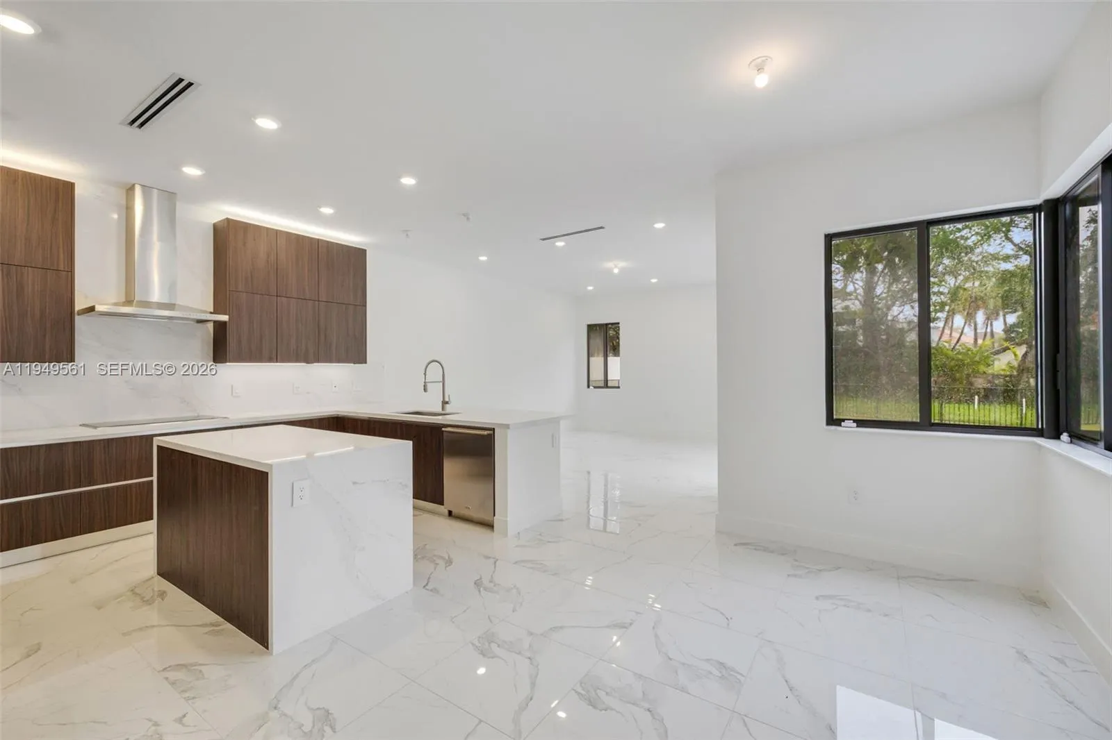 19749 Ne 16th Pl 19749, Miami, Florida 33179, Miami, Florida 33179, 5 Bedrooms Bedrooms, ,3 BathroomsBathrooms,Residential Lease,For Rent,19749 Ne 16th Pl 19749, Miami, Florida 33179,A11949561