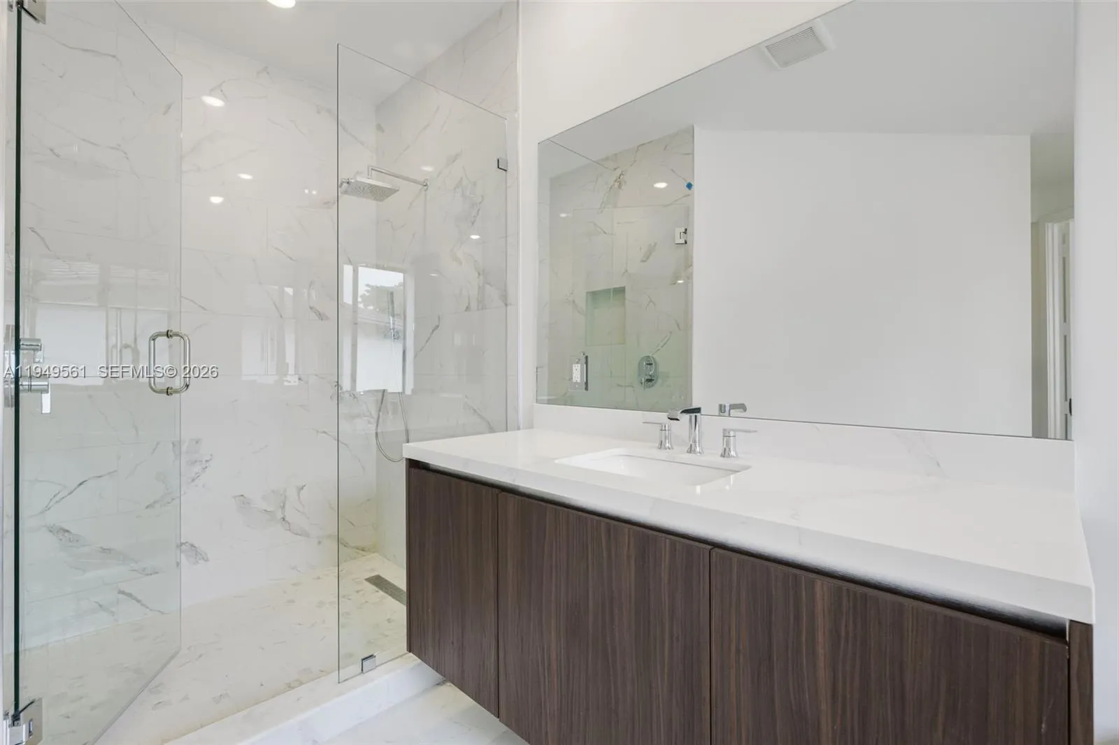 19749 Ne 16th Pl 19749, Miami, Florida 33179, Miami, Florida 33179, 5 Bedrooms Bedrooms, ,3 BathroomsBathrooms,Residential Lease,For Rent,19749 Ne 16th Pl 19749, Miami, Florida 33179,A11949561