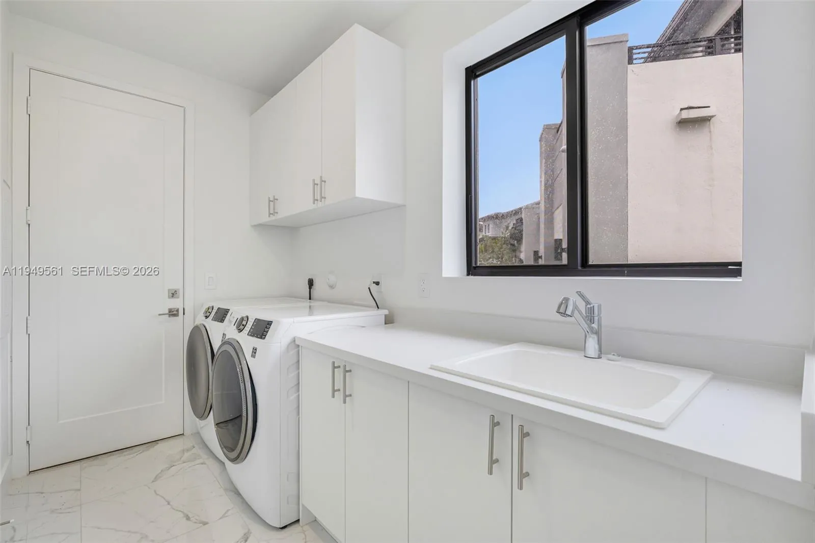 19749 Ne 16th Pl 19749, Miami, Florida 33179, Miami, Florida 33179, 5 Bedrooms Bedrooms, ,3 BathroomsBathrooms,Residential Lease,For Rent,19749 Ne 16th Pl 19749, Miami, Florida 33179,A11949561