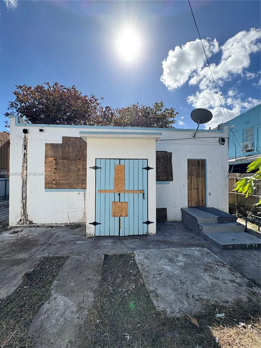 2341 Sw 9th St, Miami, Florida 33135, Miami, Florida 33135, ,Residential Income,For Sale,2341 Sw 9th St, Miami, Florida 33135,A11949596