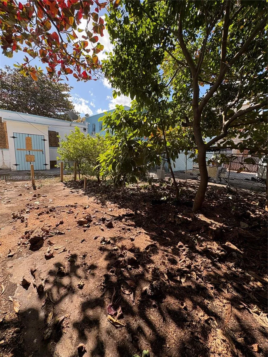 2341 Sw 9th St, Miami, Florida 33135, Miami, Florida 33135, ,Residential Income,For Sale,2341 Sw 9th St, Miami, Florida 33135,A11949596
