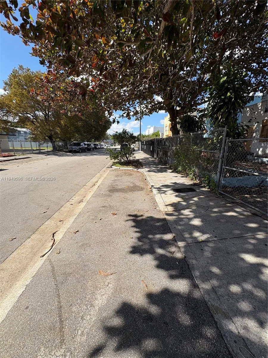 2341 Sw 9th St, Miami, Florida 33135, Miami, Florida 33135, ,Residential Income,For Sale,2341 Sw 9th St, Miami, Florida 33135,A11949596