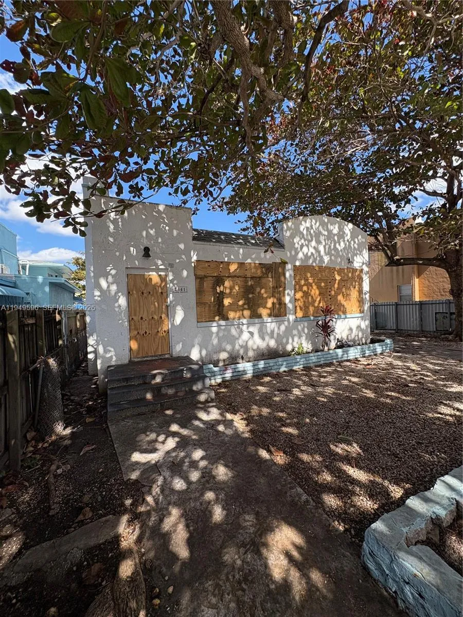 2341 Sw 9th St, Miami, Florida 33135, Miami, Florida 33135, ,Residential Income,For Sale,2341 Sw 9th St, Miami, Florida 33135,A11949596