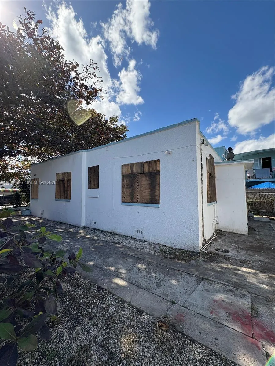 2341 Sw 9th St, Miami, Florida 33135, Miami, Florida 33135, ,Residential Income,For Sale,2341 Sw 9th St, Miami, Florida 33135,A11949596