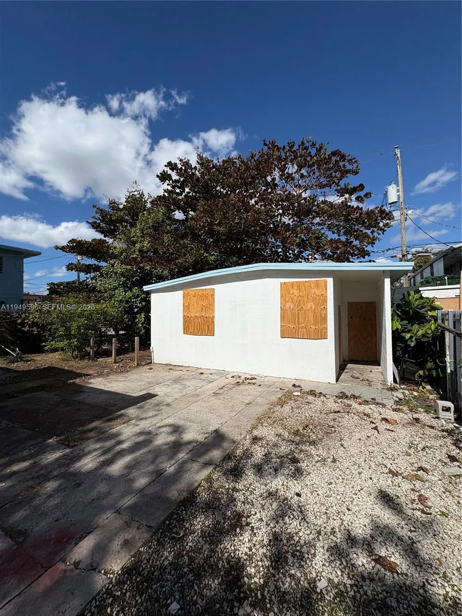 2341 Sw 9th St, Miami, Florida 33135, Miami, Florida 33135, ,Residential Income,For Sale,2341 Sw 9th St, Miami, Florida 33135,A11949596